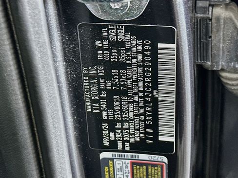 Used 2024 Kia Sorento S FWD image 12