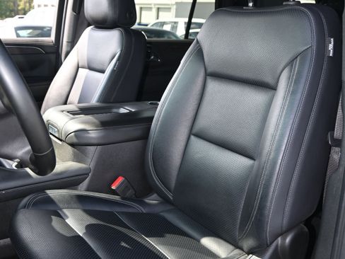 Used 2024 Chevrolet Tahoe LS image 18