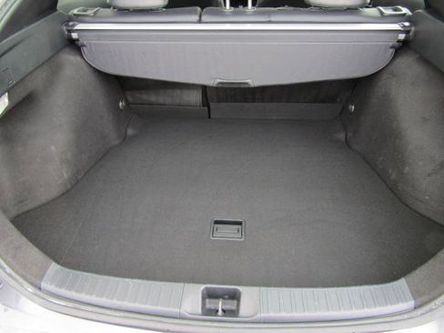 Used 2021 Toyota Prius XLE image 11