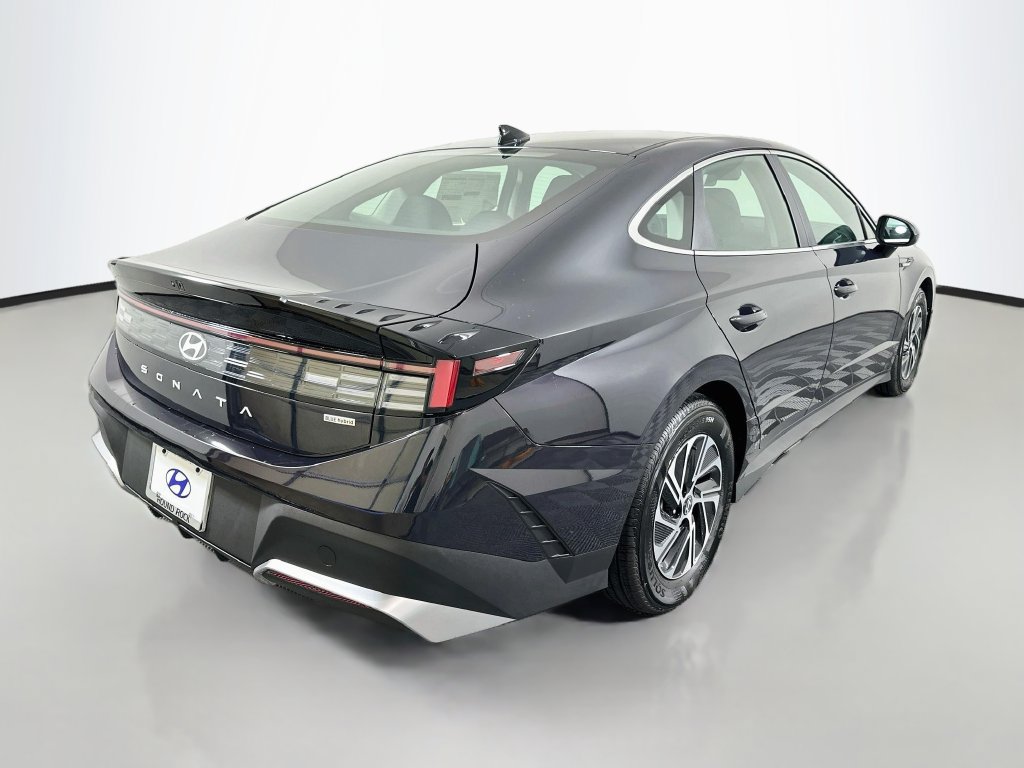 New 2026 Hyundai Sonata Blue FWD image 5