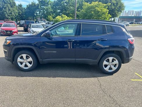 Used 2019 Jeep Compass Latitude w/ Popular Equipment Group AWD/4WD image 7