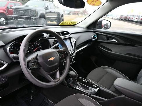 Used 2023 Chevrolet TrailBlazer LT w/ Convenience Package image 21