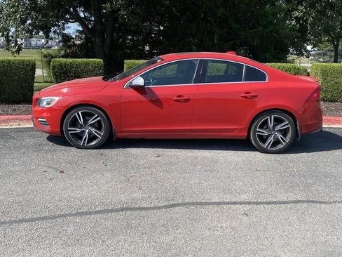 Used 2017 Volvo S60 T6 R-Design Platinum AWD/4WD image 7