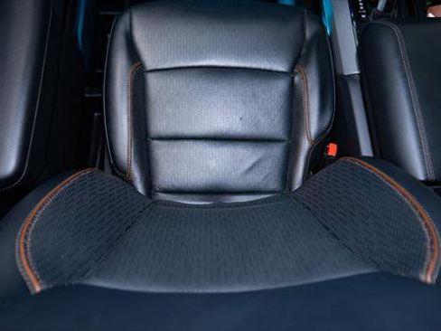 Used 2025 Ford F150 Lariat w/ FX4 Off-Road Package image 30