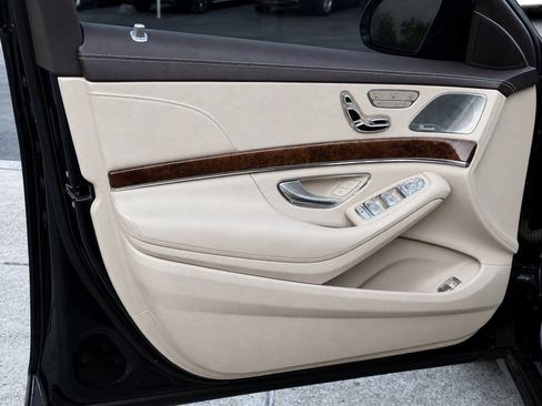 Used 2015 Mercedes-Benz S 550 4MATIC Sedan image 11
