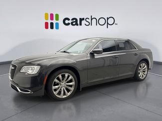Used 2016 Chrysler 300 Limited image 1