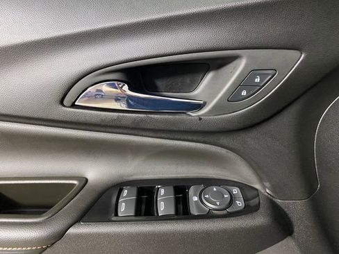 Used 2024 Chevrolet Equinox Premier AWD/4WD image 13