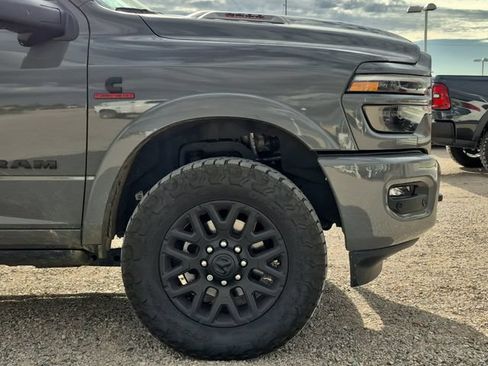 Used 2026 RAM 2500 Limited AWD/4WD image 5