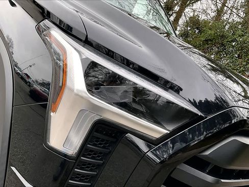 Used 2023 Toyota Tundra SR5 w/ SR5 Convenience Package image 27