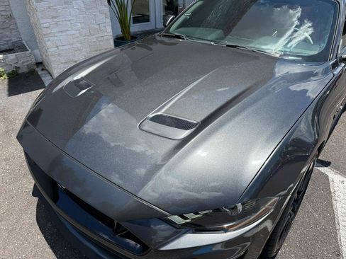 Used 2019 Ford Mustang GT RWD image 12