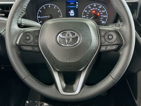 Used 2024 Toyota Corolla Cross LE FWD image 14