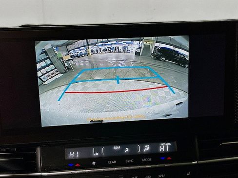 New 2026 Toyota Sienna XLE image 14