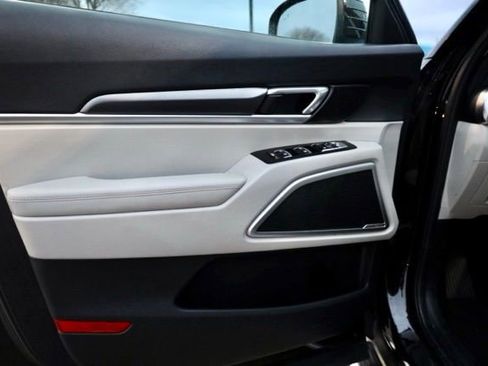 Used 2022 Kia Telluride S image 22