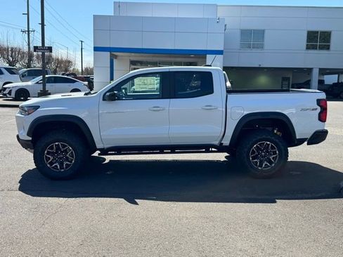 New 2026 Chevrolet Colorado ZR2 w/ Technology Package AWD/4WD image 4