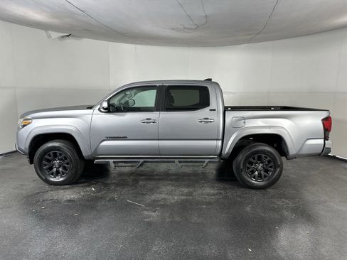 Used 2020 Toyota Tacoma SR5 image 5