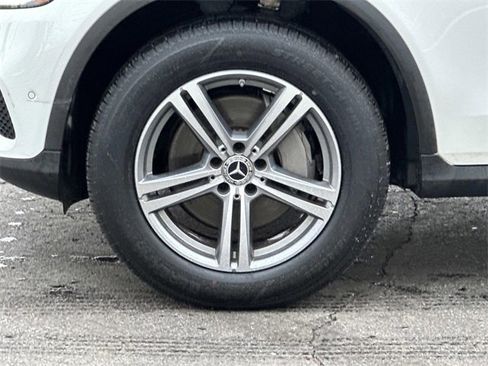 Used 2022 Mercedes-Benz GLC 300 4MATIC image 8