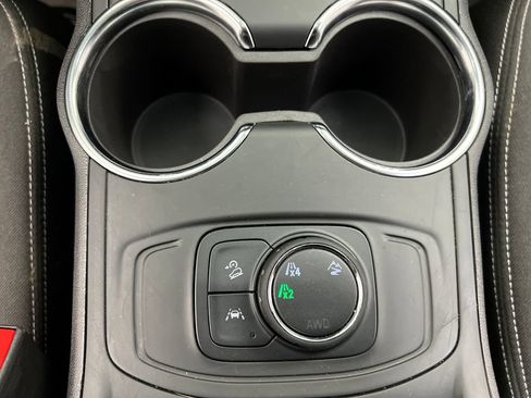 Used 2024 GMC Terrain SLE AWD/4WD image 45