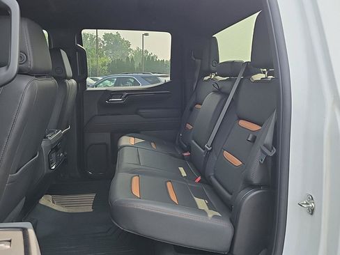 Used 2025 GMC Sierra 1500 AT4 AWD/4WD image 29