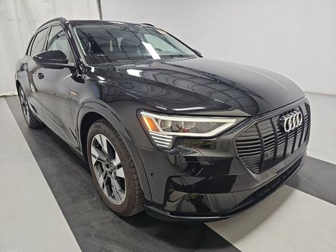 Used 2021 Audi e-tron Premium w/ Convenience Plus Package AWD/4WD image 1