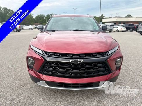 Used 2024 Chevrolet Blazer LT w/ Sound & Technology Package AWD/4WD image 9