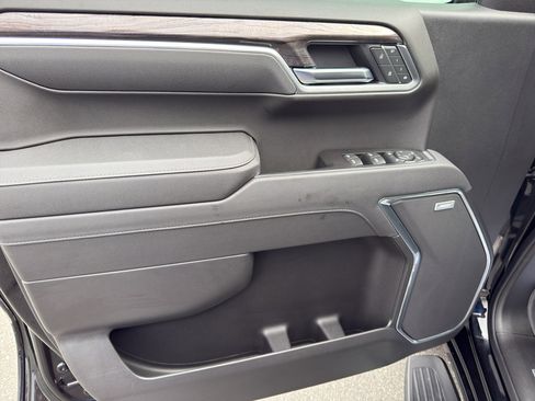 Used 2025 Chevrolet Silverado 1500 LTZ w/ Z71 Off-Road Package image 9