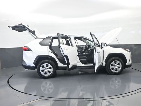 Used 2025 Toyota RAV4 LE FWD image 65