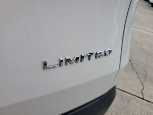 Certified 2024 Toyota Grand Highlander AWD image 10