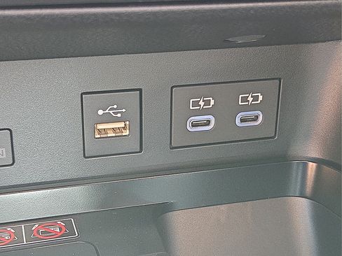 New 2026 Toyota Camry SE w/ Convenience Package FWD image 25