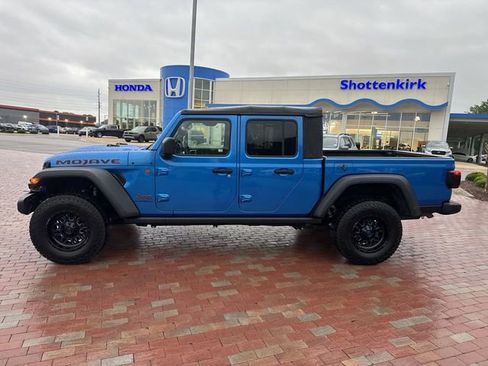 Used 2021 Jeep Gladiator Mojave w/ LED Lighting Group AWD/4WD image 3