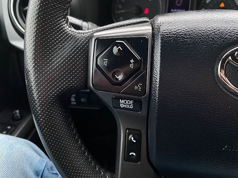 Used 2019 Toyota Tacoma TRD Off-Road w/ TRD Premium Off Road Package image 35