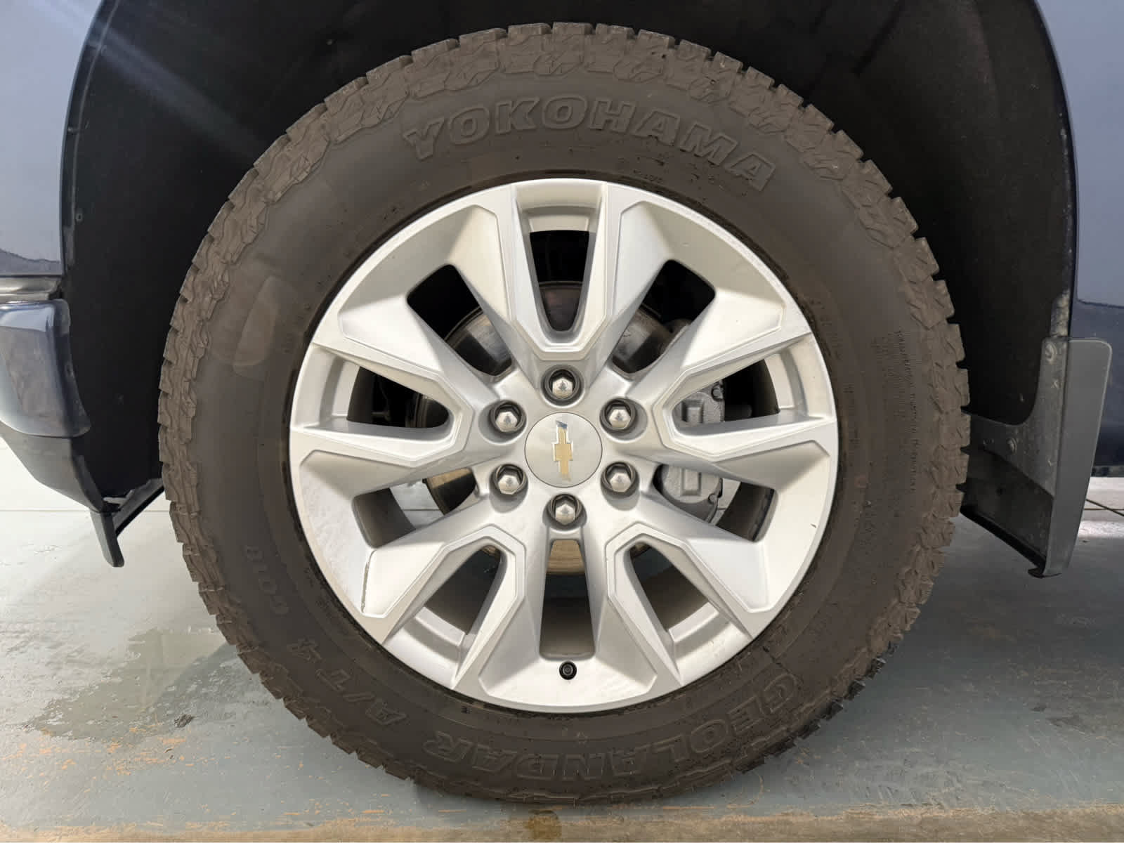 Used 2021 Chevrolet Silverado 1500 Custom w/ Safety Confidence Package AWD/4WD image 10