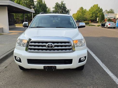 Used 2012 Toyota Sequoia Platinum AWD/4WD image 2