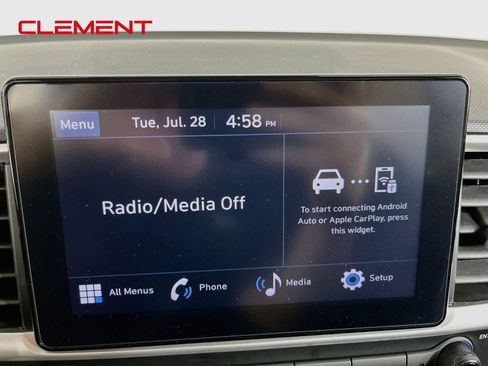 Used 2025 Hyundai Venue SEL FWD image 18