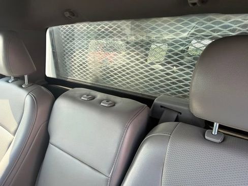 Used 2017 Ford F150 XL w/ Equipment Group 101A Mid RWD image 19