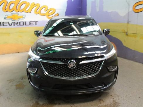 Used 2023 Buick Enclave Avenir image 3