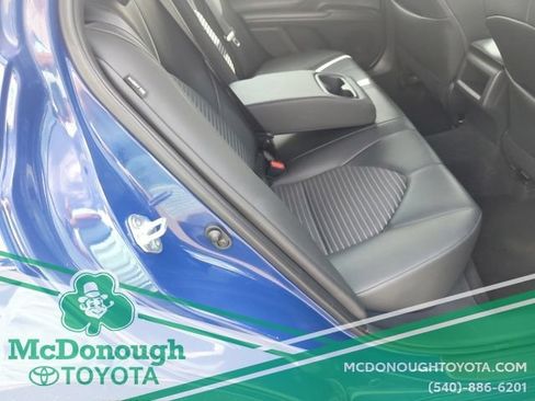 Used 2024 Toyota Camry SE FWD image 25