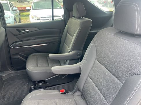 Used 2024 Chevrolet Traverse LT FWD image 12