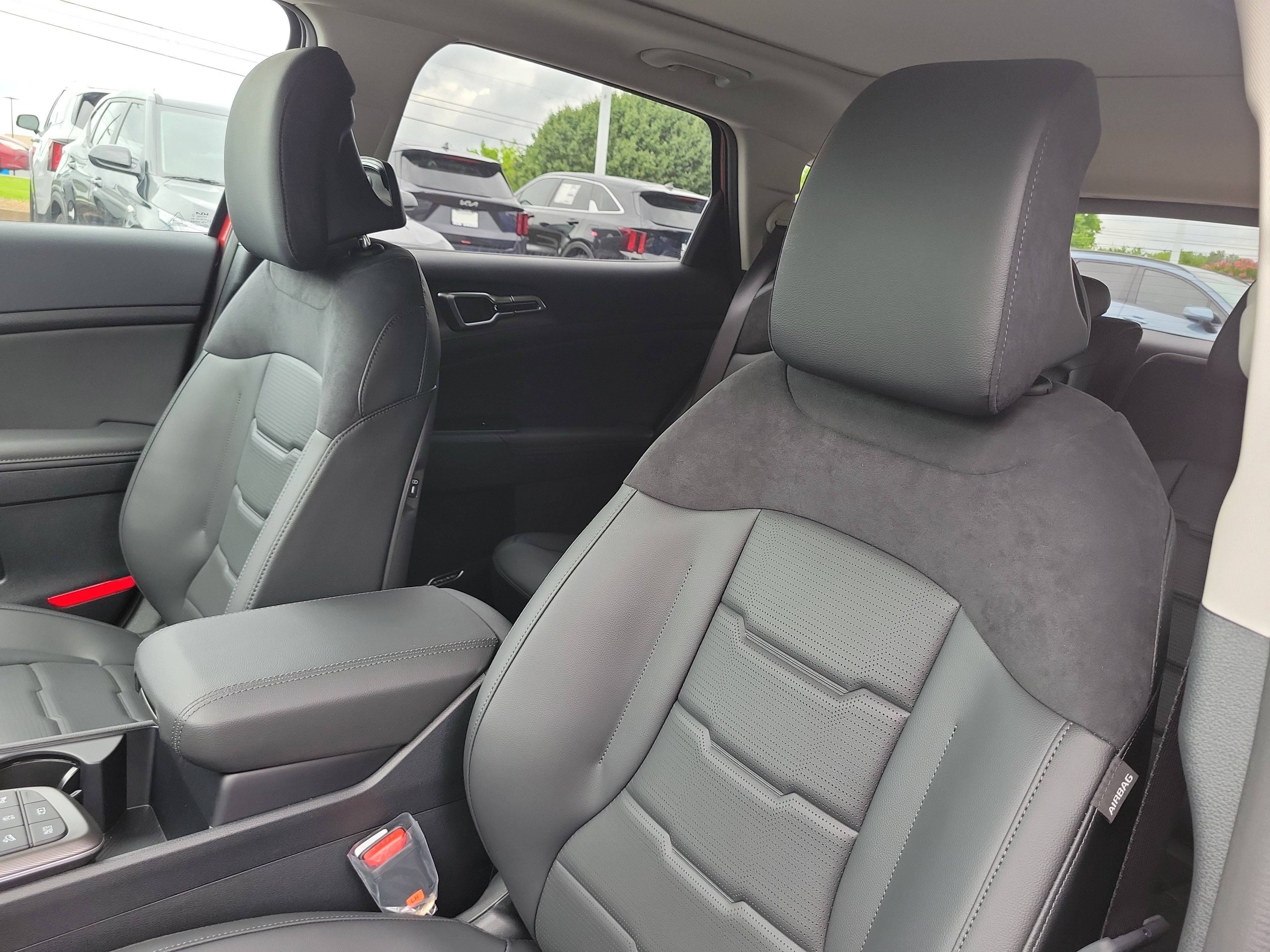 New 2026 Kia Sportage SX FWD image 18