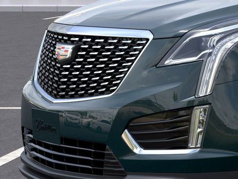 New 2026 Cadillac XT5 Luxury image 13