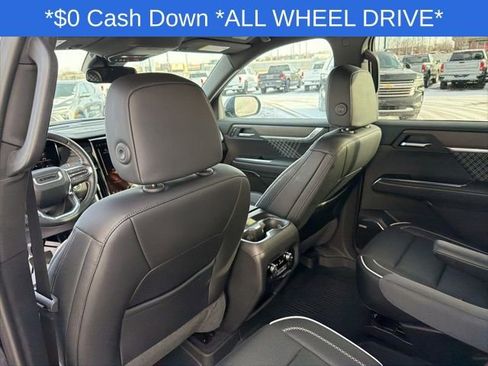 Used 2025 GMC Acadia Denali w/ LPO, Floor Liner Package image 19