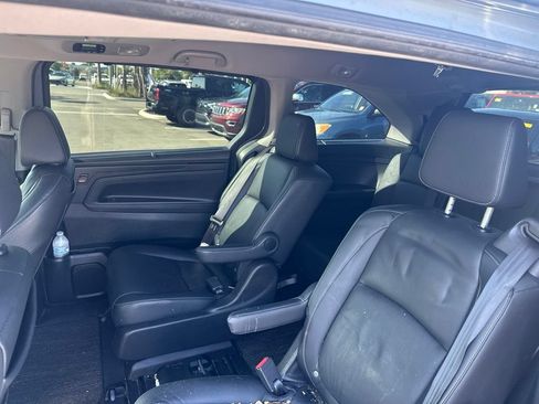 Used 2023 Honda Odyssey Touring image 13