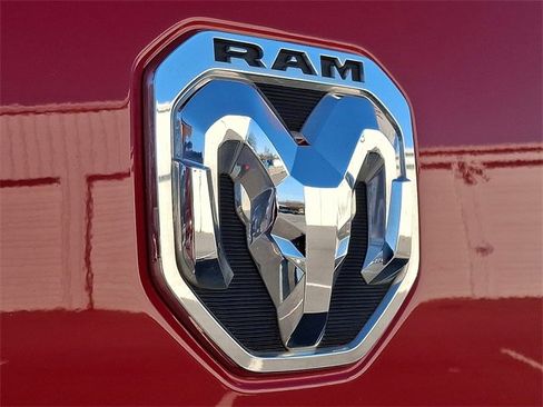 Used 2019 RAM 2500 Big Horn image 29