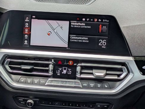 Used 2019 BMW 330i xDrive Sedan w/ Convenience Package AWD/4WD image 16