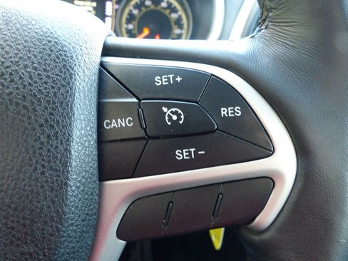 Used 2014 Jeep Cherokee Latitude image 22