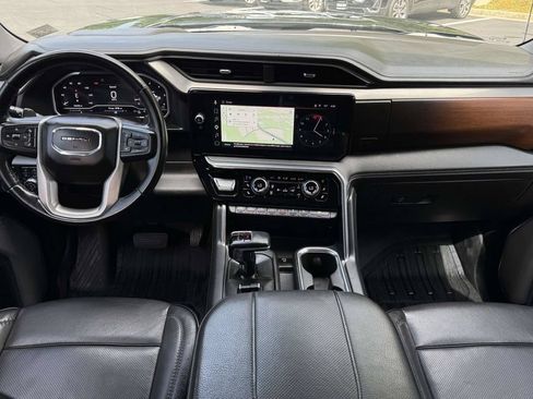 Used 2023 GMC Sierra 1500 Denali w/ Denali Reserve Package AWD/4WD image 3