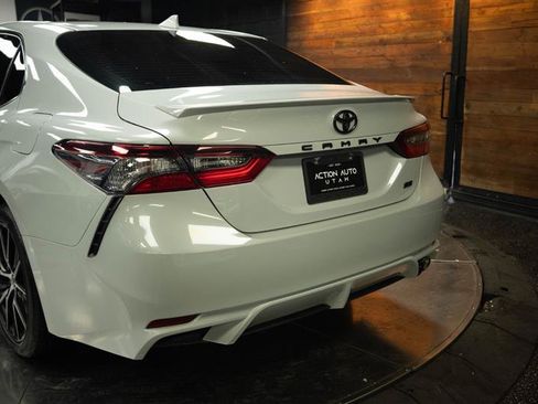 Used 2023 Toyota Camry SE FWD image 6