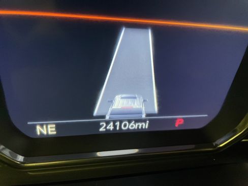 Used 2022 GMC Sierra 2500 AT4 w/ AT4 Preferred Package image 14