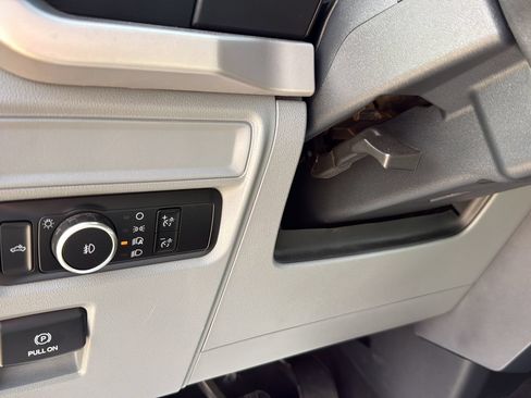 Used 2023 Ford F150 XLT AWD/4WD image 17