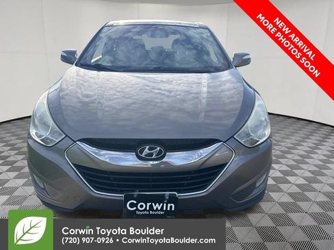 Used 2012 Hyundai Tucson Limited w/ Premium Pkg AWD/4WD image 2