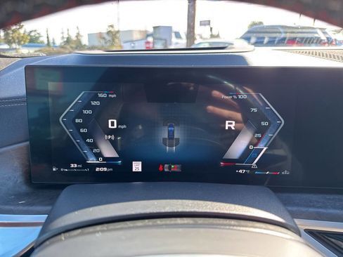 Used 2024 BMW X7 M60i w/ Executive Package image 53